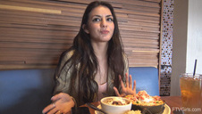 murzyn posuwa ogromną koleżankę