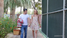 dwa fiuty w piździe azjatki