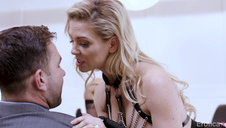 niemiecka nastolatka dziękuje starszym mężczyznom