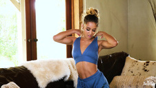 super laska w taksówce ciągnie mu pałę