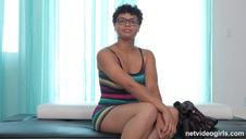 wytatuowana koleżanka z wibratorem