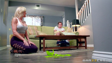 młode kocice robią seks pokaz