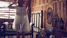 piękna z małymi cycusiami i boberkiem