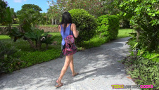 babeczka wypina konkretne pośladki