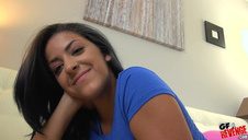 facet może godzinami pieścić piersi swojej panny