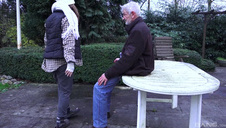 sama świetnie sobie radzi