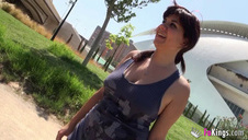 wsadziła do odbytu ogromną zabawke