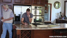 perwersyjny młody chłopak ma swoją przygodę z pulchną dojrzałą kobietą