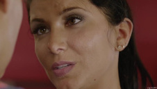 zwariowane panie z seks zabawką na pasku