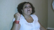 szeroko rozkłada nogi gdy ma ochotę na ruchanie