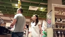 czarnowłosa i blondi są rżnięte na łóżku