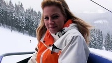 mamuśka w nocnej piżamie