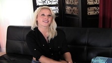 emo laska przed internetową kamerką