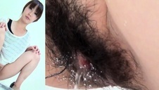 gruba ciągnie przez magiczną dziurkę