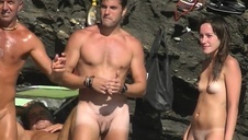 wylizał jej cipkę i złapał ją za duże cycuszki