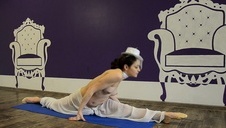 koleś posuwa cycatą mulatkę