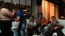 wielkie cyce nagiej puszystej pani