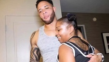 tłuste czekoladowe piersi