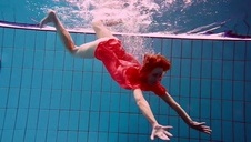 dwie seksowne czekoladki dostają z wielkiej pały