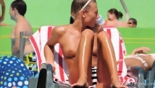 cudowna murzynka w białej bieliźnie