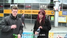 zabawia się na dobre jego rurą