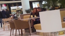 cycata laseczka szybko się rozbiera