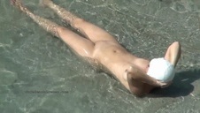 niezręcznie ale za to ładna