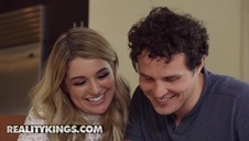 laska ma świetne stópki i cudne pośladki