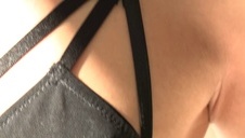 w seksownej czarnej bieliźnie świetnie się prezentuje