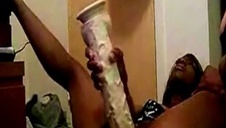 czekoladowe seks lesbijki w sypialni