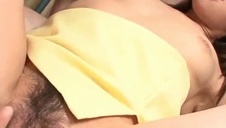 napalona brunetka posuwa koleżankę