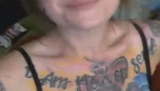 uczennica ciągnie długiego i sztywnego penisa