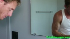 blada sunia w białych pończoszkach ładnie się pieprzy