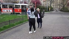 młoda laska posuwana w dupeczke