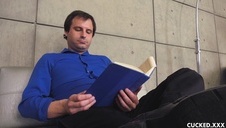 ostre dymanie blondynki z warkoczem