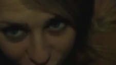 blondyn z blond tygrysicą