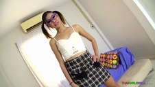 żona ze sporymi cycami ujeżdża niewielkiego penisa