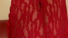 seksowna ciemnowłosa sunia w gorącej bieliźnie