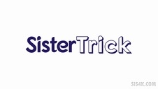 słodka amatorka bawi się swoim biustem