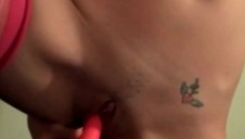 blond laseczka zdejmuje siateczkę