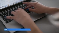 amatorski czworokącik na łóżku