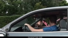 w rękach arabskiej masażystki