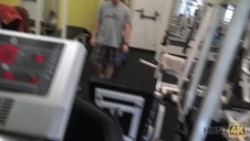 fajna blondyna i jej boskie cyce