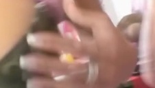 spokojnie bo się udławi