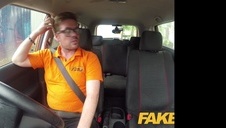 blondyna ma w ustach jego cały świat