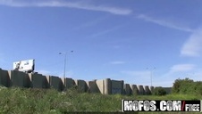 młoda lubi tatuśków