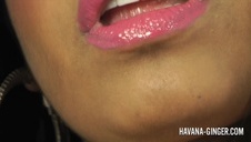 urocza vanessa ssię i robi mu dobrze ręką