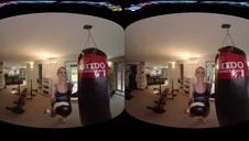 fajnie porusza dupcią podczas masturbacji