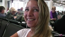 wnętrze wygolonej blond cipeczki