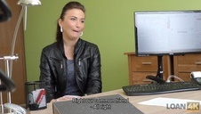 opalona mamusia ma ogromne cycuszki